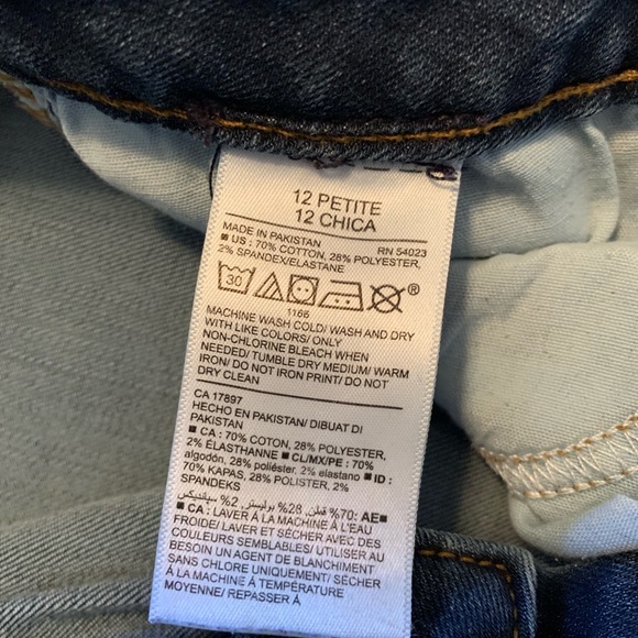 Old Navy Rockstar ankle jeans - Picture 4 of 6